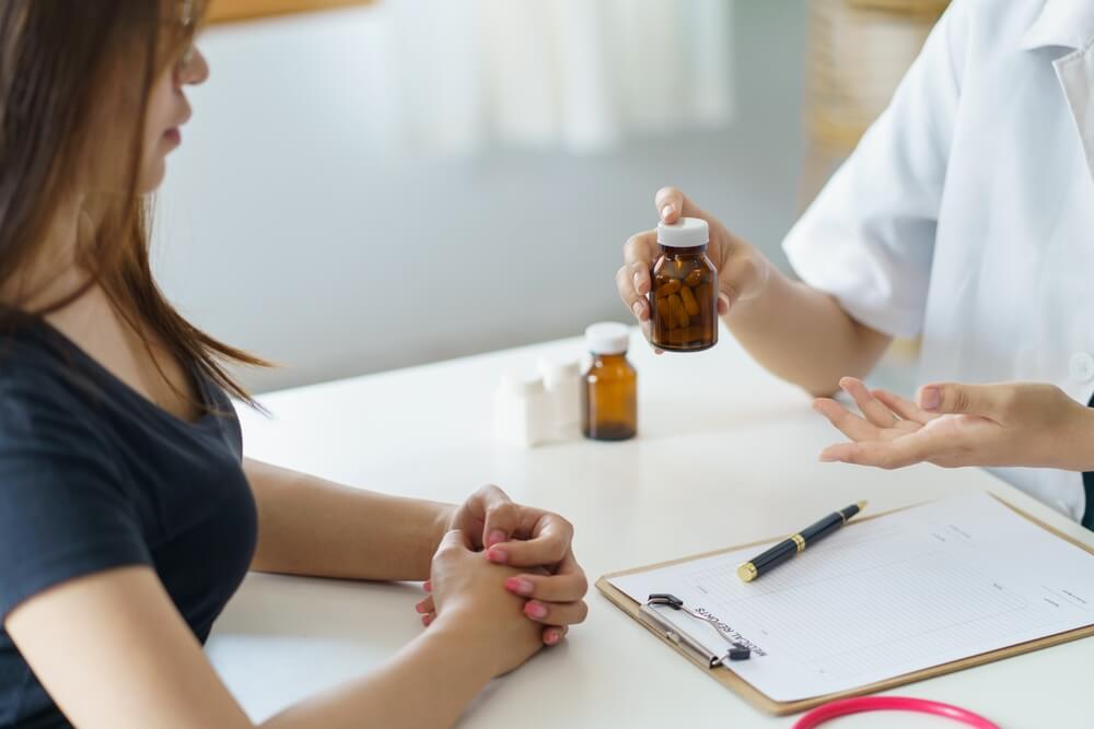 Doctor records the patient's history